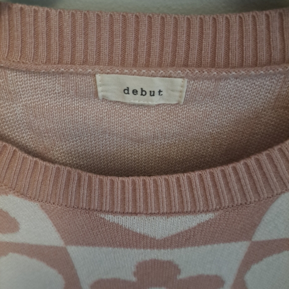 Debut Pink & White Heart and Flower Checkered Sweater – Size L - Picture 2 of 5